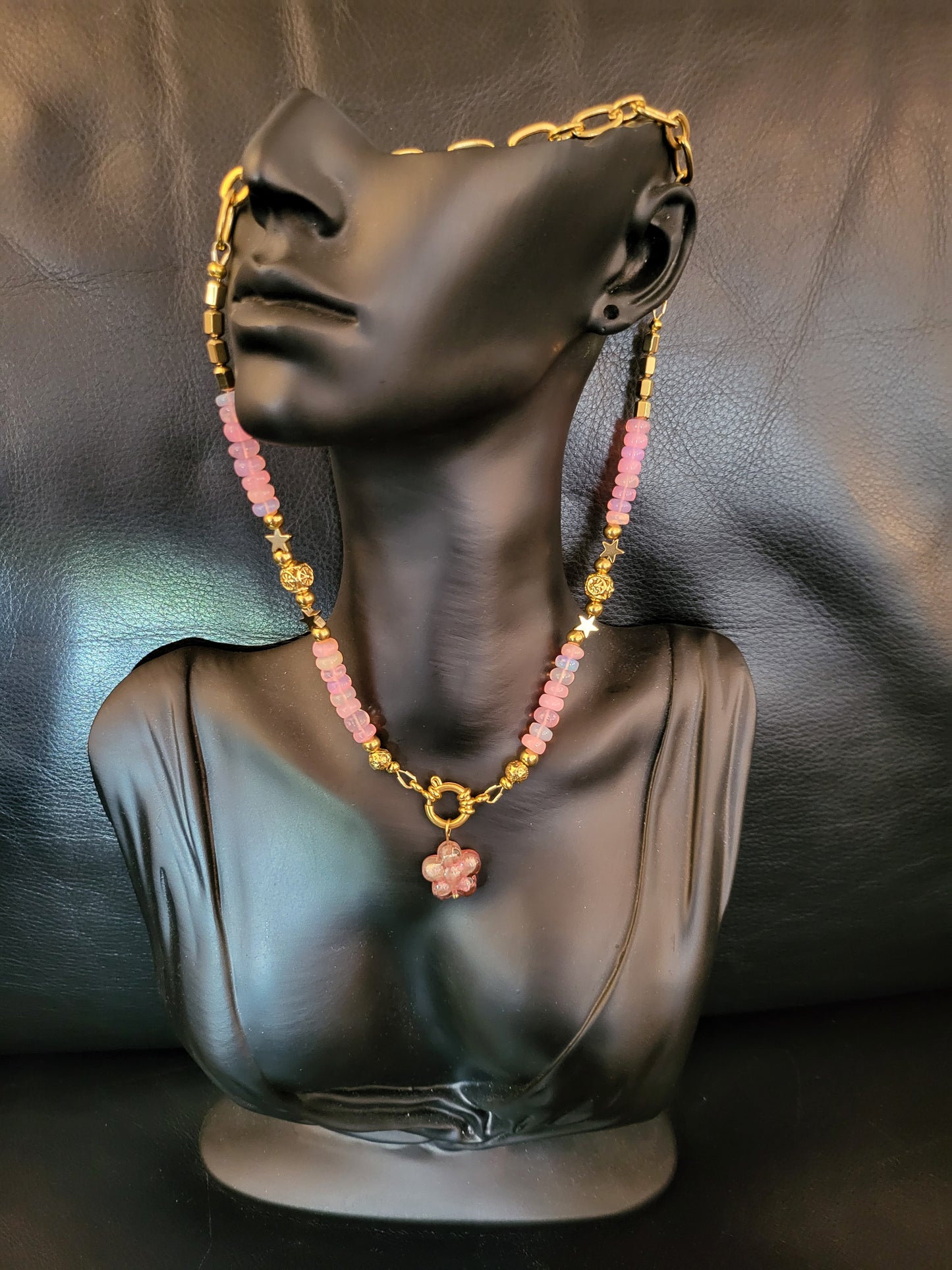 Collier Candy en perles d'opales roses d'Ethiopie