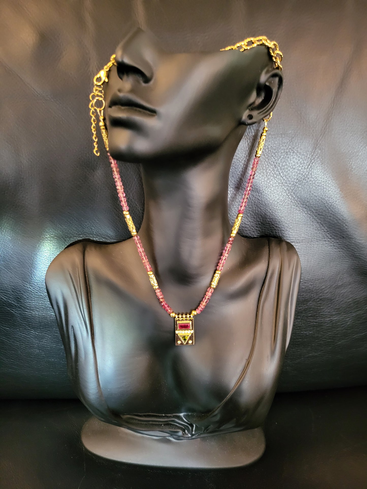 Collier Adriana en perles de tourmaline rose