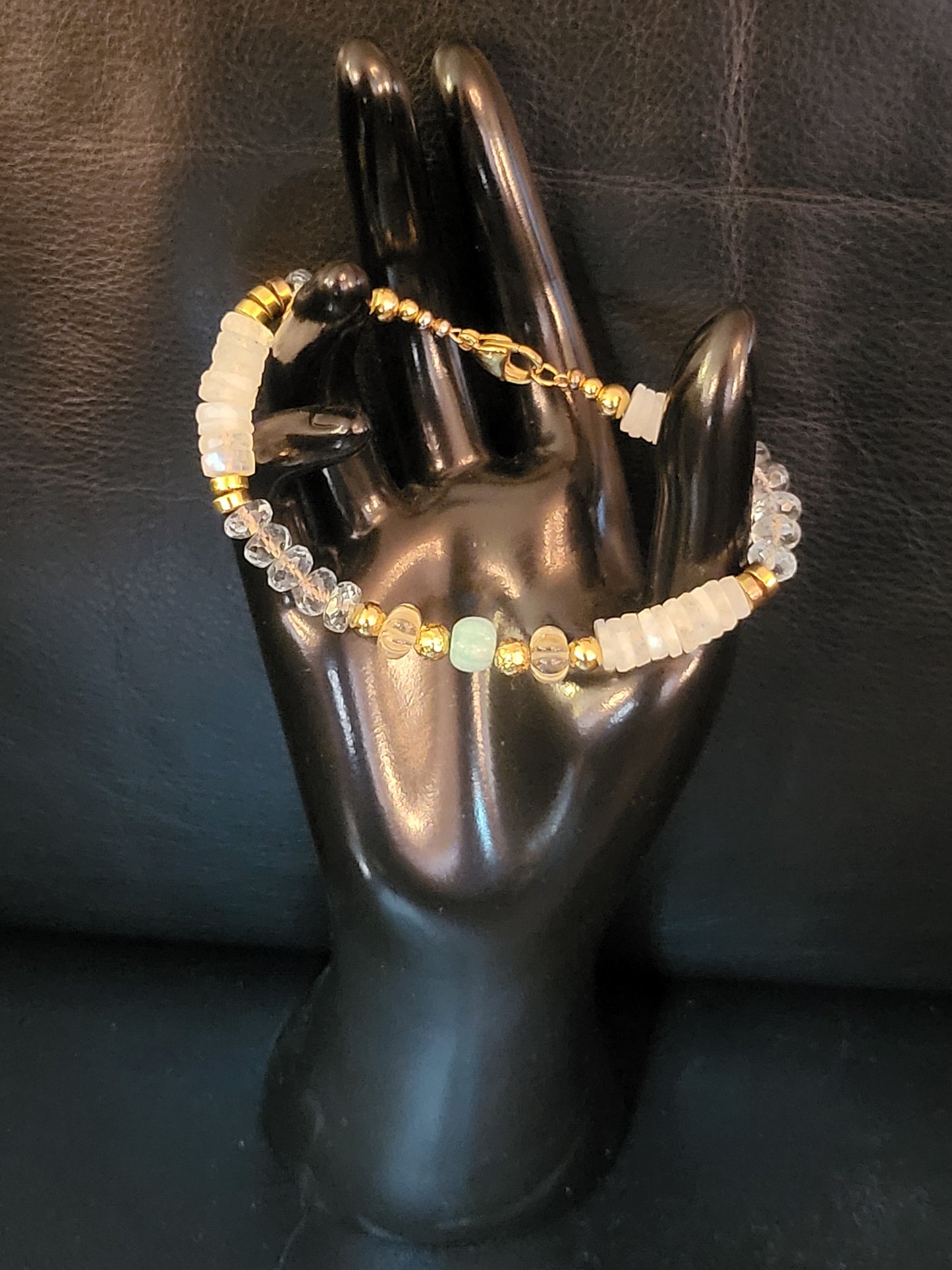 Bracelet Dream en perles de topaze bleue, pierre de lune, citrine, et turquoise
