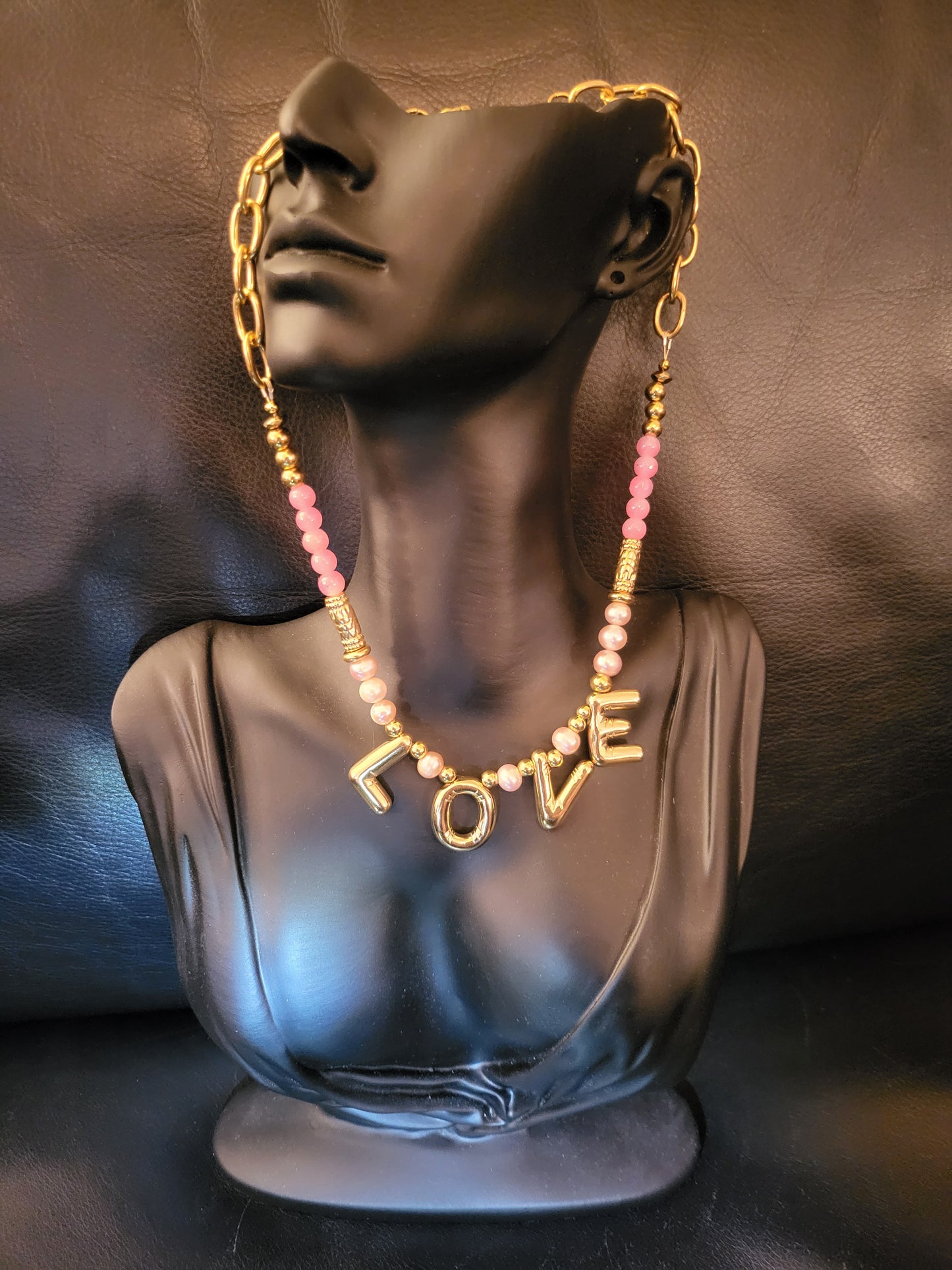 Collier Love en perles de culture roses pâles et agathes roses