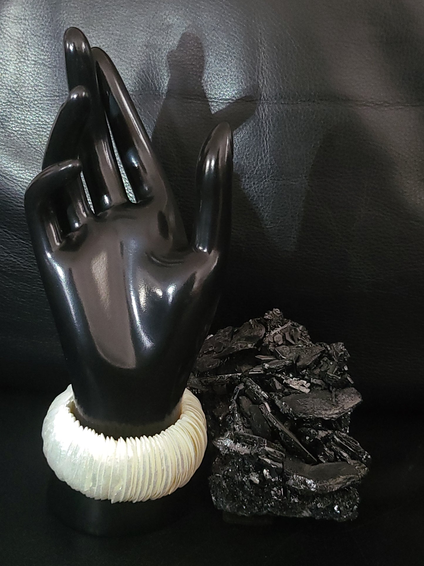 Bracelet Nacria en perles de nacre sculptées