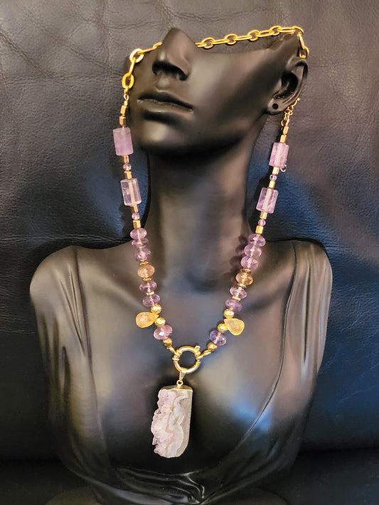 Collier Floriane en Amétrine, Améthystes et Citrines, avec pendentif amovible en agate et quartz