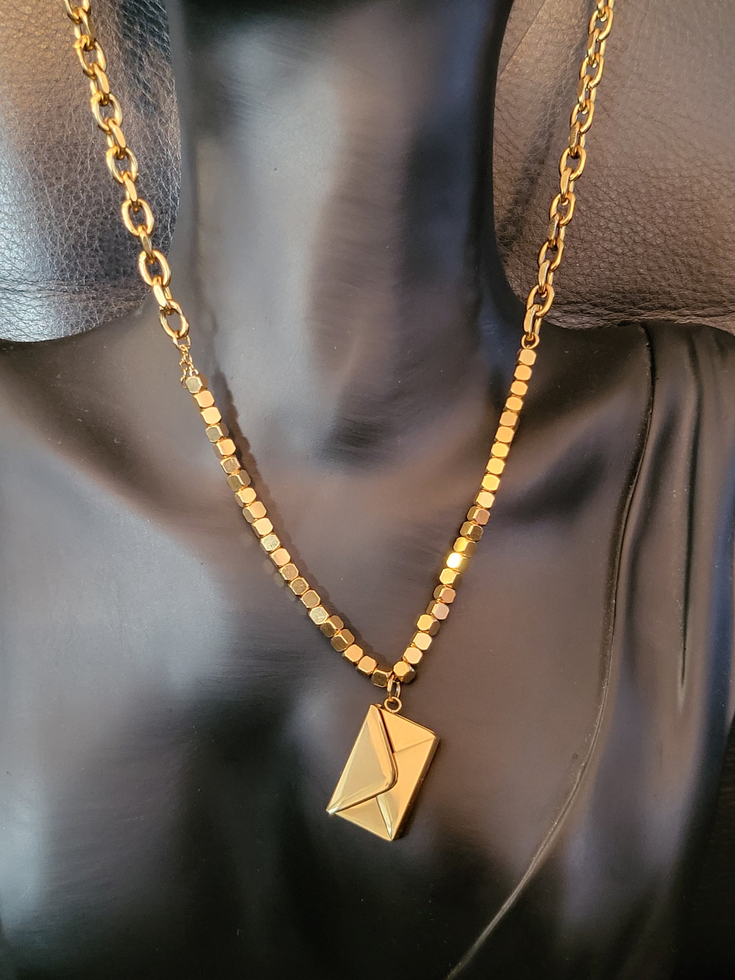 Collier Myheart