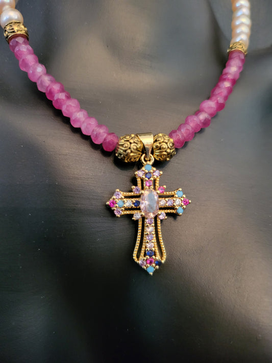 Collier Cross Strawberry