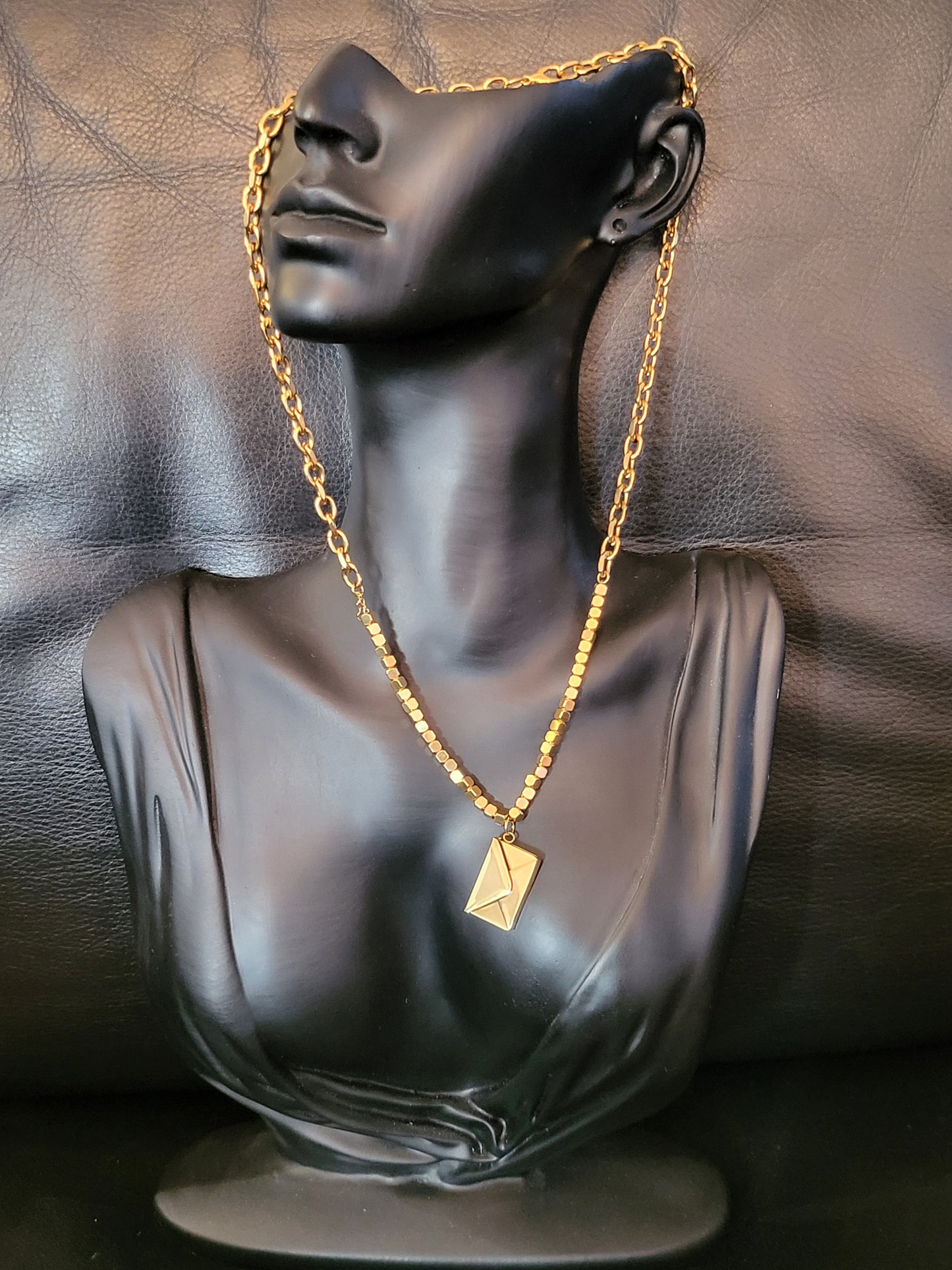 Collier Myheart