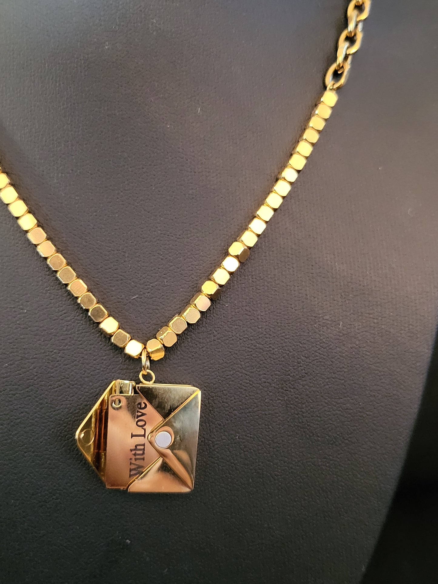 Collier Myheart