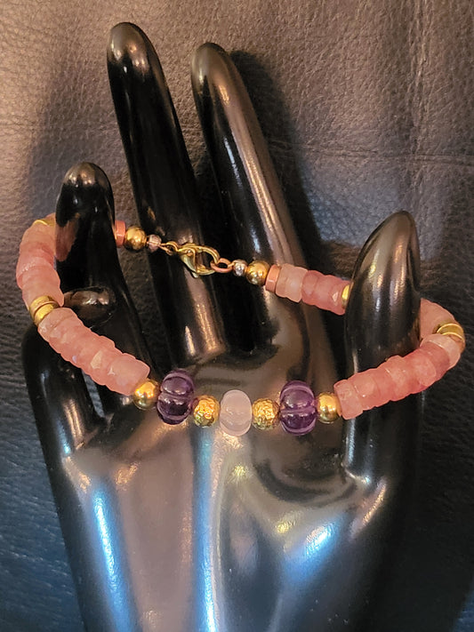 Bracelet Rosalie en perles de quartz fraise, améthyste et quartz rose